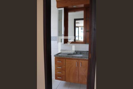 Apartamento à venda com 264m², 4 quartos e 3 vagasBanheiro da Suíte