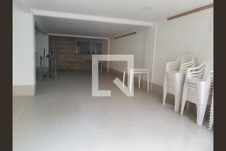 Apartamento à venda com 264m², 4 quartos e 3 vagas Apartamento à venda com 264m², 4 quartos e 3 vagasÁrea comum - Salão de festas