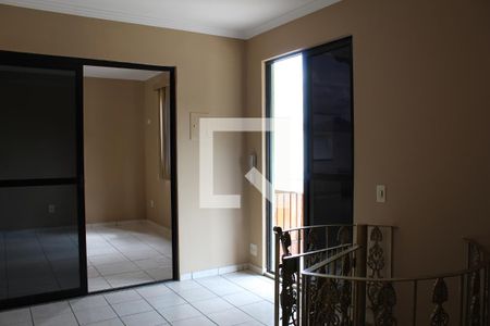 Apartamento à venda com 264m², 4 quartos e 3 vagasSala de estar da cobertura