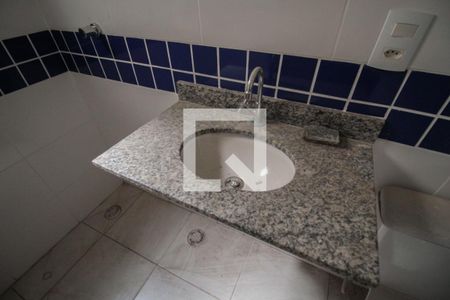 Casa de condomínio para alugar com 55m², 2 quartos e sem vagaBanheiro da Suíte 2