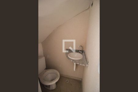 Casa de condomínio para alugar com 55m², 2 quartos e sem vagaLavabo