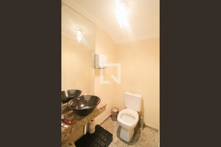 Casa para alugar com 300m², 4 quartos e 2 vagasLavabo