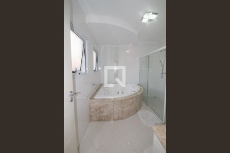 Casa para alugar com 300m², 4 quartos e 2 vagasBanheiro