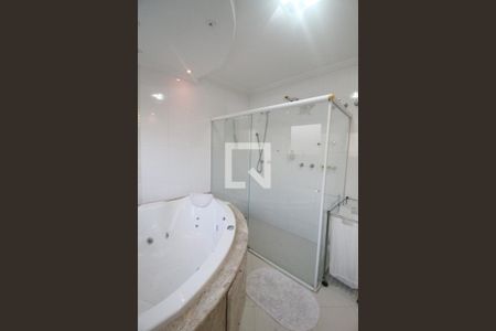 Casa para alugar com 300m², 4 quartos e 2 vagasBanheiro