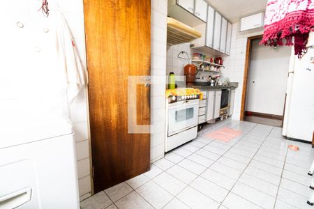 Apartamento à venda com 82m², 3 quartos e 2 vagas Apartamento à venda com 82m², 3 quartos e 2 vagasÁrea de Serviço
