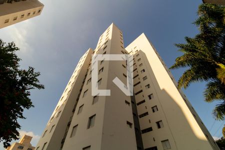 Apartamento à venda com 82m², 3 quartos e 2 vagas Apartamento à venda com 82m², 3 quartos e 2 vagasFachada do Prédio