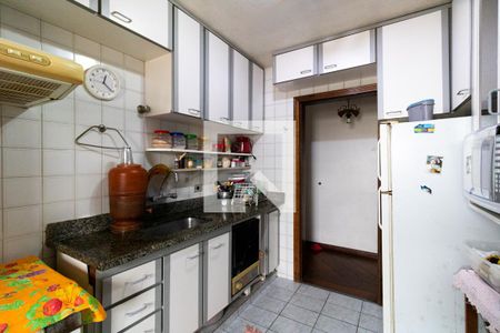 Apartamento à venda com 82m², 3 quartos e 2 vagas Apartamento à venda com 82m², 3 quartos e 2 vagasCozinha