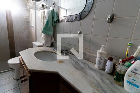 Apartamento à venda com 82m², 3 quartos e 2 vagas Apartamento à venda com 82m², 3 quartos e 2 vagasBanheiro da Suíte