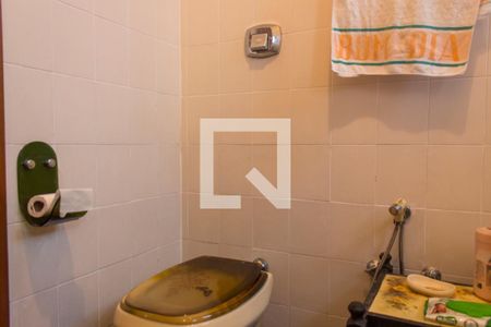 Casa à venda com 420m², 6 quartos e 1 vagaBanheiro da Suíte 2