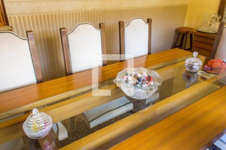 Casa à venda com 420m², 6 quartos e 1 vagaDetalhe Sala