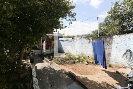 Casa à venda com 50m², 2 quartos e sem vaga Casa à venda com 50m², 2 quartos e sem vagaQuintal