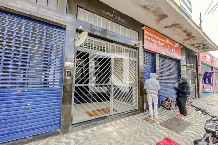 Apartamento para alugar com 70m², 2 quartos e sem vagaFachada