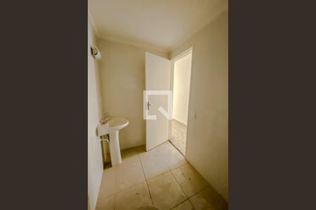 Apartamento para alugar com 70m², 2 quartos e sem vagaBanheiro