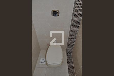 Casa à venda com 250m², 4 quartos e 2 vagasLavabo