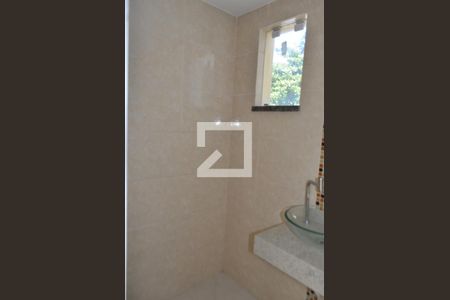 Casa à venda com 250m², 4 quartos e 2 vagasBanheiro da Suíte