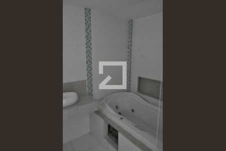 Casa à venda com 250m², 4 quartos e 2 vagasBanheiro da Suíte