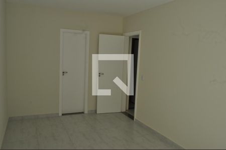 Casa à venda com 250m², 4 quartos e 2 vagasQuarto 3 - Suíte