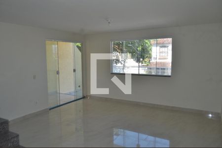 Casa à venda com 250m², 4 quartos e 2 vagasSala 
