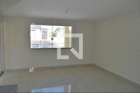 Casa à venda com 250m², 4 quartos e 2 vagasSala