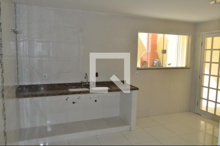 Casa à venda com 250m², 4 quartos e 2 vagasCozinha