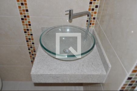 Casa à venda com 250m², 4 quartos e 2 vagasBanheiro Corredor