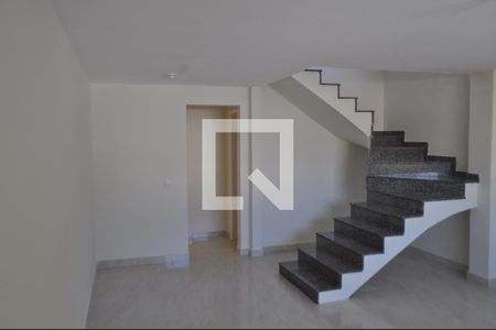 Casa à venda com 250m², 4 quartos e 2 vagasSala 