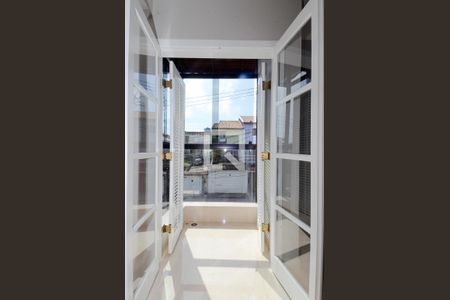 Casa à venda com 250m², 4 quartos e 6 vagasVaranda do Quarto 4 - Suíte