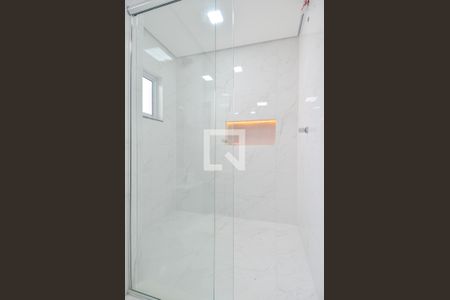 Casa à venda com 250m², 4 quartos e 6 vagasBanheiro da Suíte