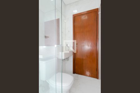 Casa à venda com 250m², 4 quartos e 6 vagasBanheiro Social 1