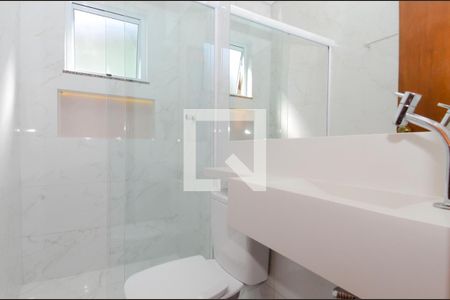 Casa à venda com 250m², 4 quartos e 6 vagasBanheiro Social 1