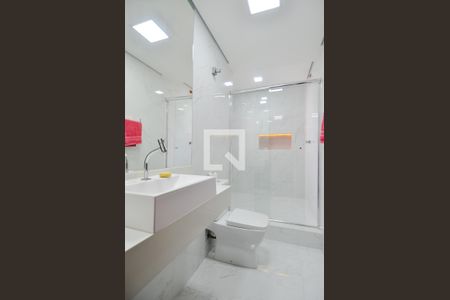 Casa à venda com 250m², 4 quartos e 6 vagasBanheiro da Suíte