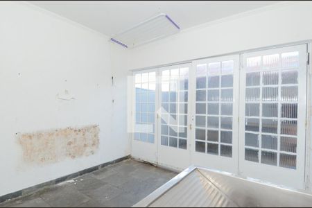 Casa à venda com 250m², 4 quartos e 6 vagasÁrea de Serviço