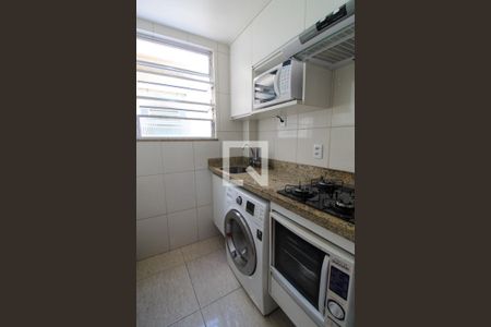 Apartamento à venda com 43m², 1 quarto e sem vaga Apartamento à venda com 43m², 1 quarto e sem vagaCozinha