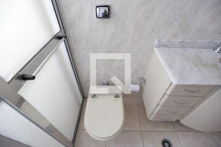Casa à venda com 140m², 3 quartos e 2 vagas Casa à venda com 140m², 3 quartos e 2 vagasBanheiro