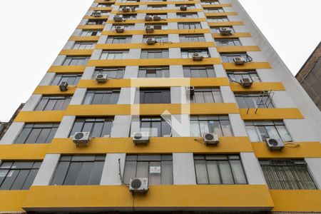 Studio à venda com 72m², 1 quarto e sem vaga Studio à venda com 72m², 1 quarto e sem vagaFachada