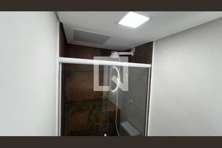 Banheiro de kitnet/studio para alugar com 1 quarto, 30m² em Cerqueira César, São Paulo