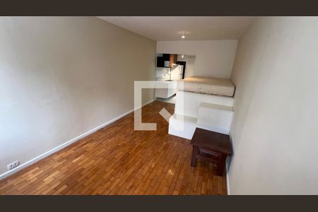 Quarto de kitnet/studio para alugar com 1 quarto, 30m² em Cerqueira César, São Paulo