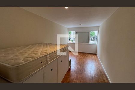 Quarto de kitnet/studio para alugar com 1 quarto, 30m² em Cerqueira César, São Paulo