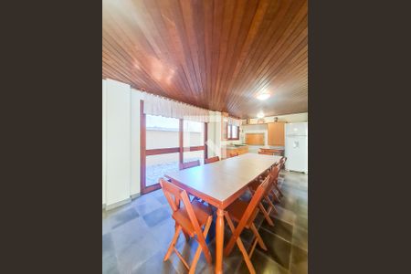 Apartamento à venda com 208m², 4 quartos e 2 vagasSalão de festas