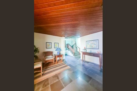 Apartamento à venda com 208m², 4 quartos e 2 vagasHall de entrada