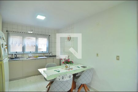 Casa à venda com 150m², 3 quartos e 3 vagasCozinha