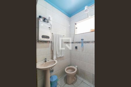 Casa à venda com 275m², 3 quartos e 8 vagas Casa à venda com 275m², 3 quartos e 8 vagasBanheiro da Suite 1