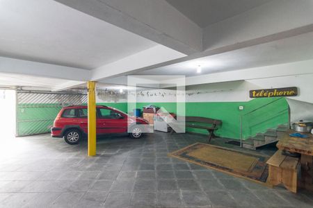 Casa à venda com 275m², 3 quartos e 8 vagas Casa à venda com 275m², 3 quartos e 8 vagasGaragem