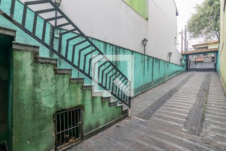 Casa à venda com 275m², 3 quartos e 8 vagas Casa à venda com 275m², 3 quartos e 8 vagasRampa da Garagem