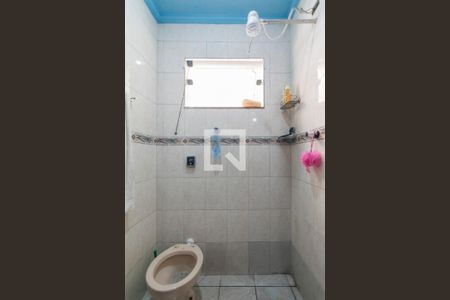 Casa à venda com 275m², 3 quartos e 8 vagas Casa à venda com 275m², 3 quartos e 8 vagasBanheiro da Sutie 1