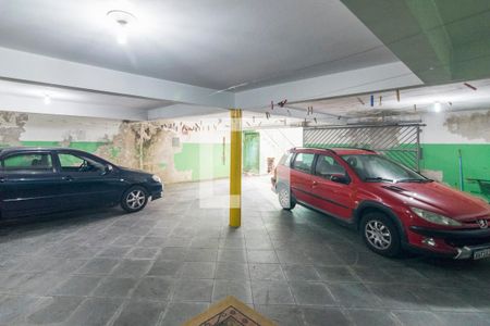 Casa à venda com 275m², 3 quartos e 8 vagas Casa à venda com 275m², 3 quartos e 8 vagasGaragem