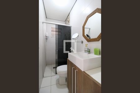 Casa à venda com 112m², 3 quartos e 3 vagas Casa à venda com 112m², 3 quartos e 3 vagasBanheiro Social