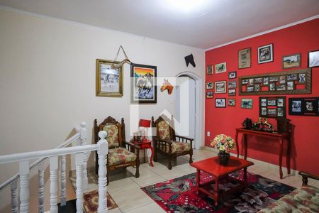 Casa à venda com 230m², 3 quartos e 2 vagasAcesso aos quartos