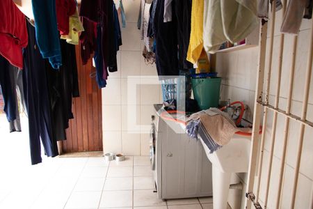 Casa à venda com 250m², 3 quartos e 2 vagas Casa à venda com 250m², 3 quartos e 2 vagasÁrea de Serviço 1