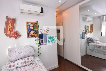 Apartamento à venda com 142m², 3 quartos e 2 vagas Apartamento à venda com 142m², 3 quartos e 2 vagasQuarto 2 - Suíte